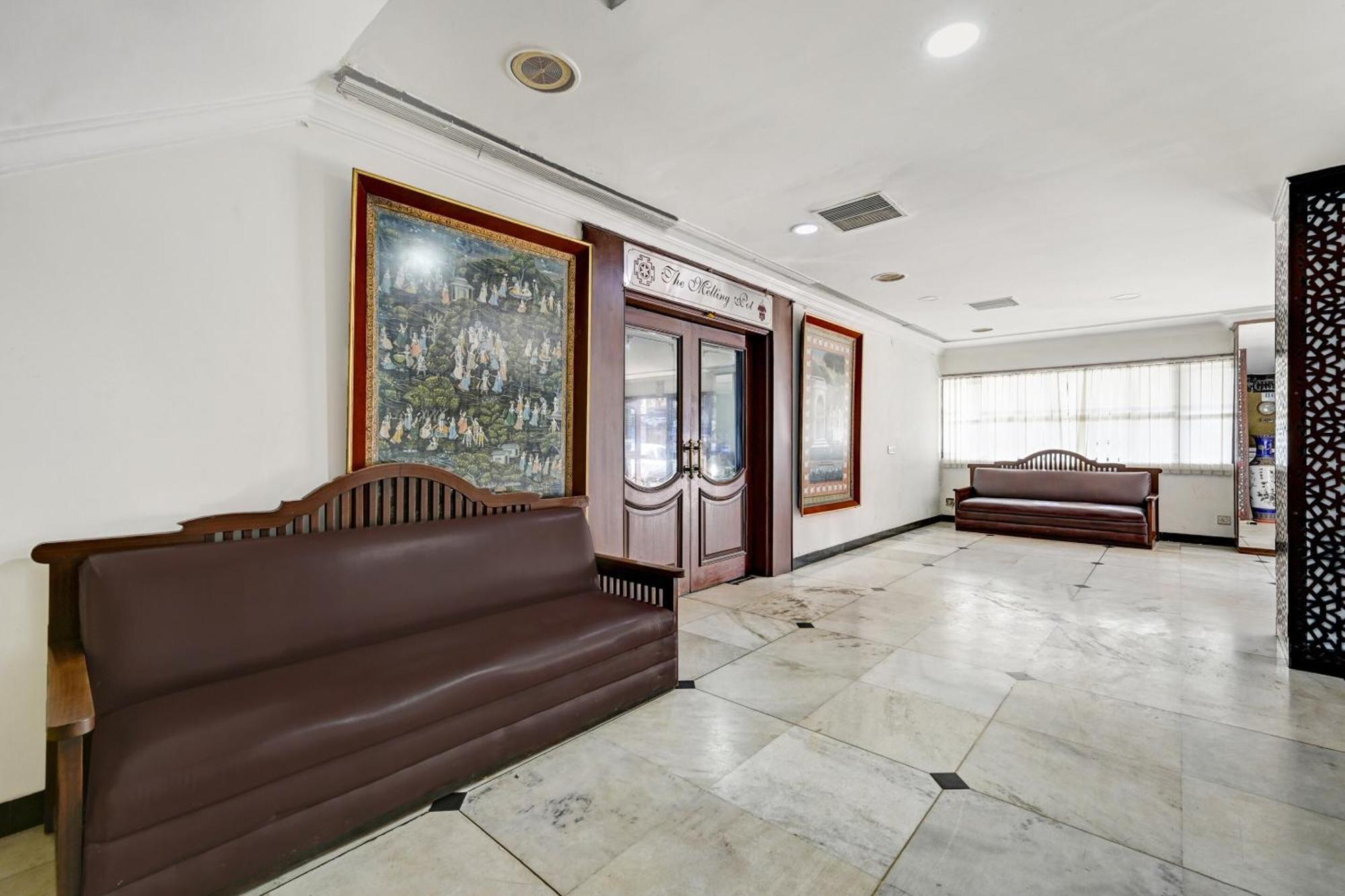 Super Townhouse Oak Hotel Belsons Taj Mahal Secunderabad Exterior photo