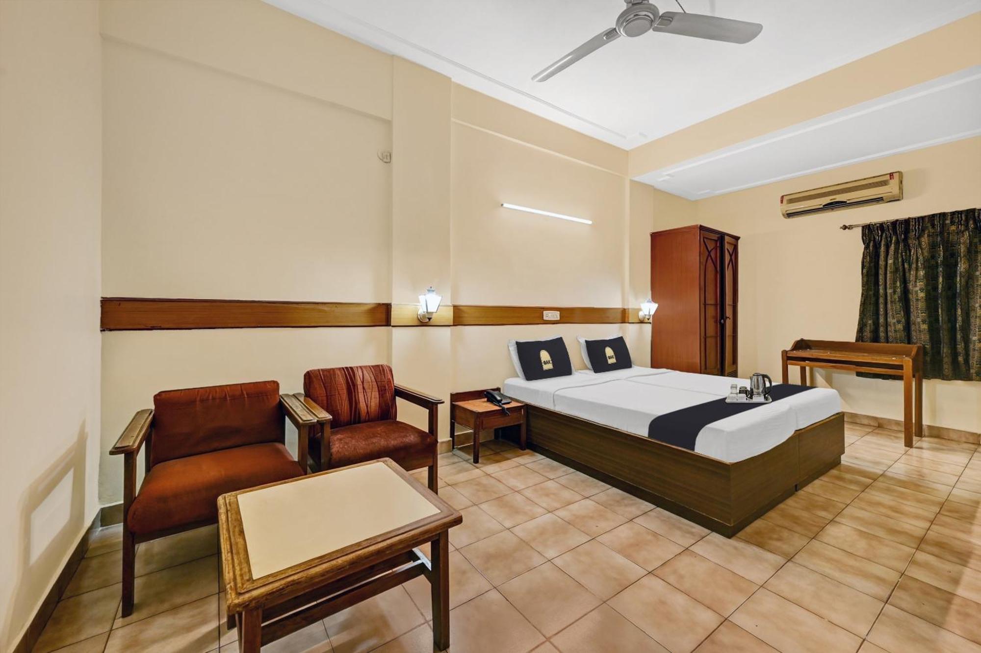 Super Townhouse Oak Hotel Belsons Taj Mahal Secunderabad Exterior photo