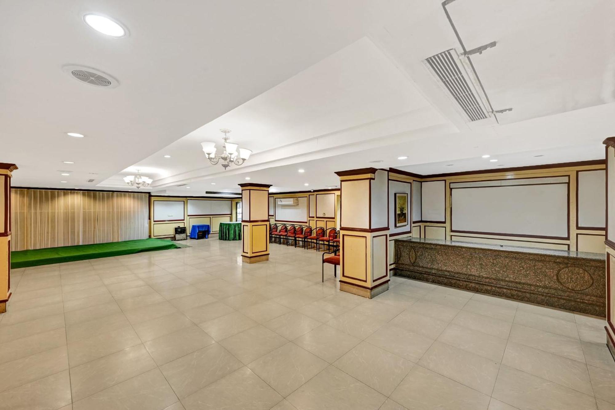Super Townhouse Oak Hotel Belsons Taj Mahal Secunderabad Exterior photo
