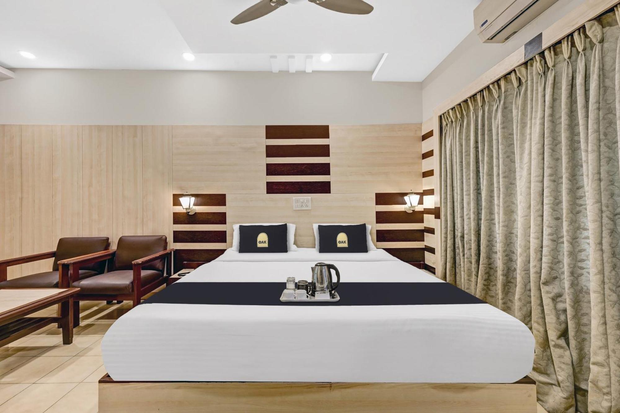 Super Townhouse Oak Hotel Belsons Taj Mahal Secunderabad Exterior photo