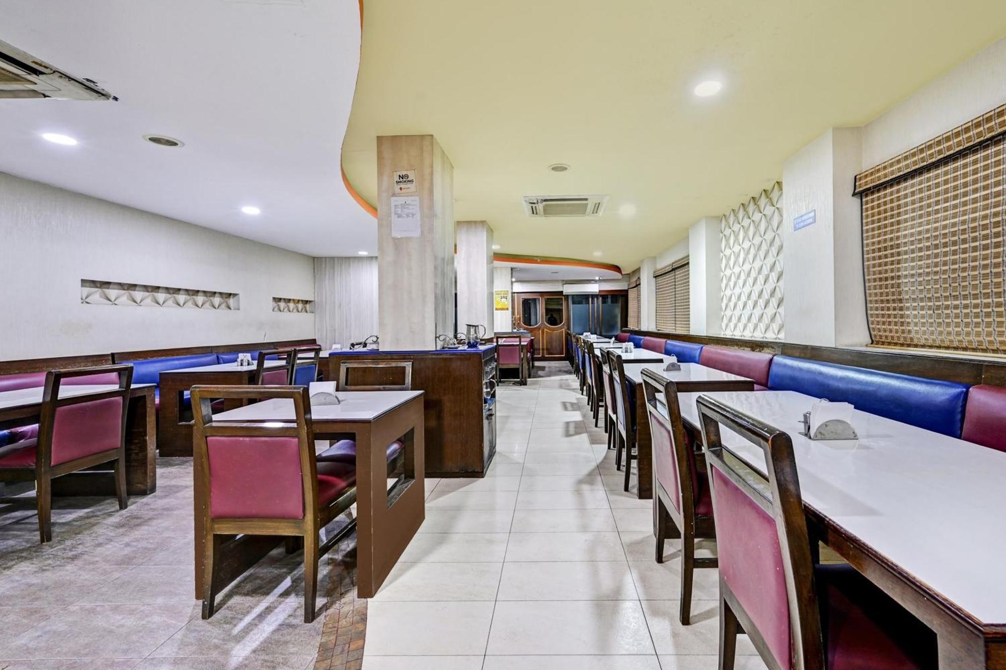 Super Townhouse Oak Hotel Belsons Taj Mahal Secunderabad Exterior photo